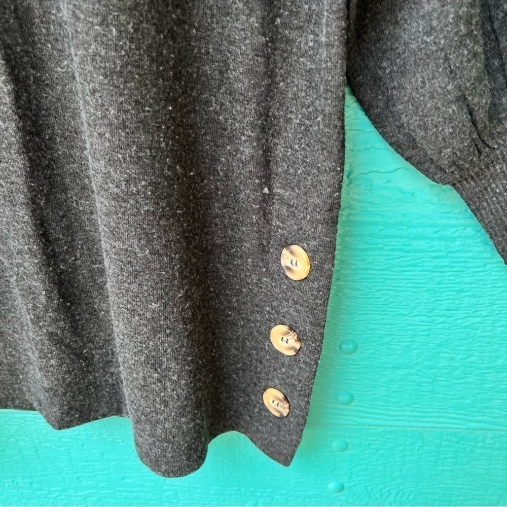 CHASER Recycled Knit V-neck Tunic Button Side Seam Balloon sleeves Size M NWT - Picture 7 of 13
